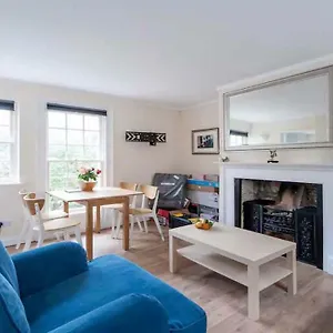 https://new-king-street-apartment.tophotelsbath.com